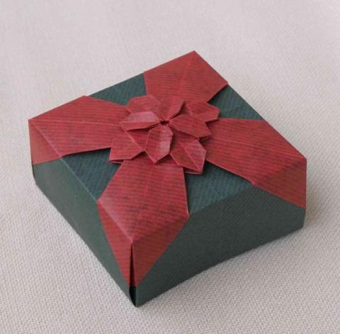 Somos Endre: Coloured Masu Box