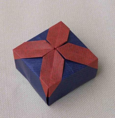 Somos Endre: Coloured Masu Box (Színes Masu Doboz)