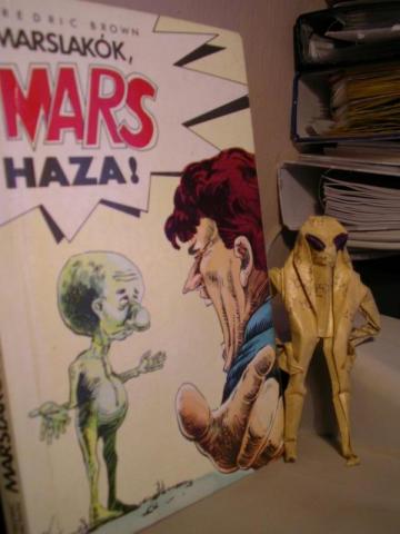 Shinji Sasade: Marslakó /Alien