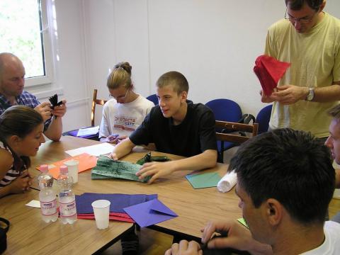 Baranyai Dániel tanítja saját modelljét