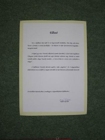 A Vasarely nyomában origamival című kiállítás ajánlása